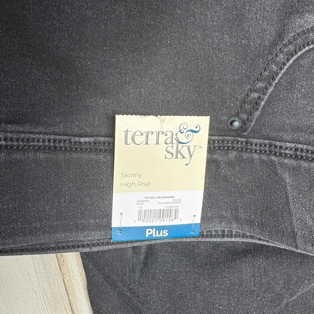 (Sold)Terra & Sky Women’s Plus Skinny High Rise Pull-On Size 1X Jeggings - Picture 10 of 15